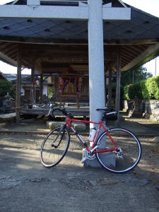 亀岡の神社にて。秋祭りの準備かな？