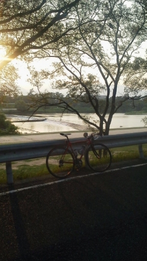 夕暮れ走っていると、幸せな人生だとも思う